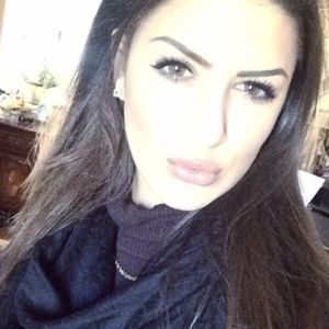 Meet your Posher, Sanya